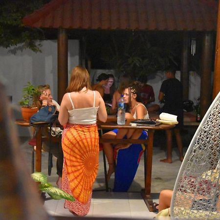 Hostel Нуса Пенида Экстерьер фото